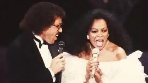 "Endless Love" é considerada a maior canção de amor de todos os tempos pela Billboard