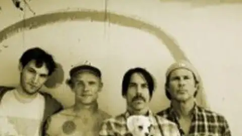 Red Hot Chili Peppers voltará em novembro ao Brasil