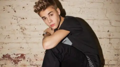 Ouça "Actin Up", nova música de Asher Roth em parceria com Justin Bieber e Chris Brown