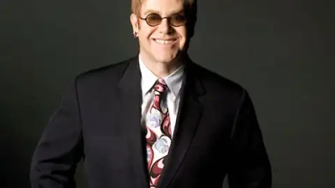 Elton John diz que "Born this Way" vai suplantar "I Will Survive"