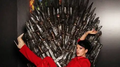Lily Allen no lançamento de "Game of Thrones" e mais nas imagens da semana