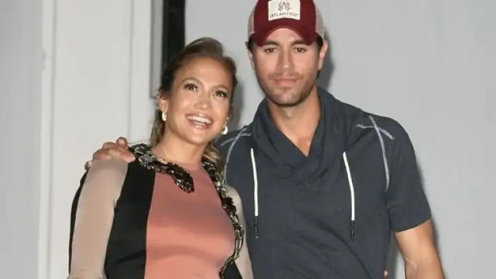 Ouça "Physical", parceria de Enrique Iglesias e Jennifer Lopez - VAGALUME