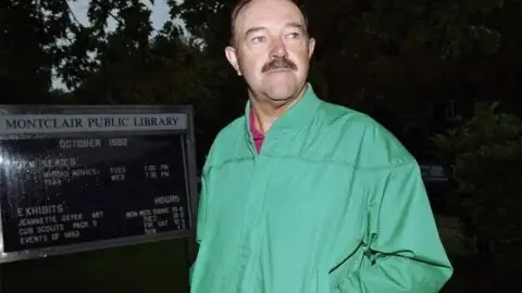 David Gilmour do Pink Floyd faz rara aparição ao vivo. Confira!