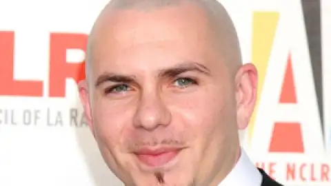 Novo álbum de Pitbull terá colaborações de Jason Derulo, Chris Brown e Jennifer Lopez