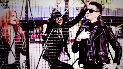 Assista ao clipe de "Never Been In Love", parceria do Cobra Starship com Icona Pop