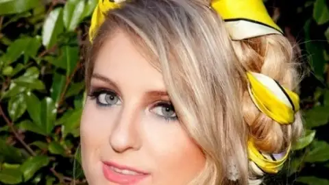 Meghan Trainor permanece no topo da parada de singles da Billboard pela oitava semana