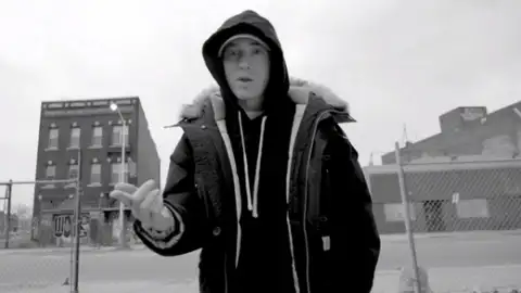 Eminem divulga vídeo dos bastidores do clipe de "Detroit Vs Everybody"
