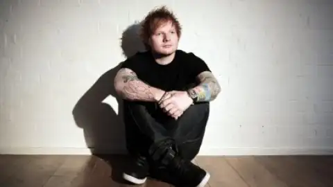Ed Sheeran apresenta cover de "Stand By Me" em tributo a Ben E. King