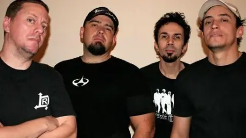 Confira o lyric video de "Vida Inteira", nova música dos Raimundos