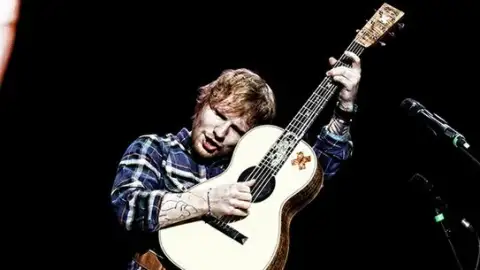 Parabéns, Ed Sheeran! Acompanhe a carreira do britânico através de seus shows ao vivo