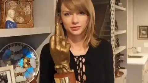 Taylor Swift, Dave Grohl e Charli XCX estão entre os vencedores do "NME Awards" 2016