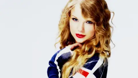 Ao vivo, Taylor Swift faz cover de "Lose Yourself", do Eminem, e de "Smile", do Uncle Kracker