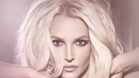 Britney Spears lançará nova música junto com perfume