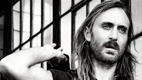 Confira o lyric video de "Would I Lie To You", de David Guetta