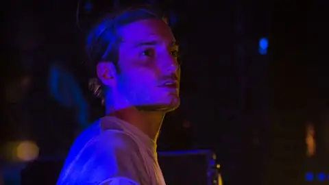 Escute trecho do novo lançamento de Alesso, "Take My Breath Away"