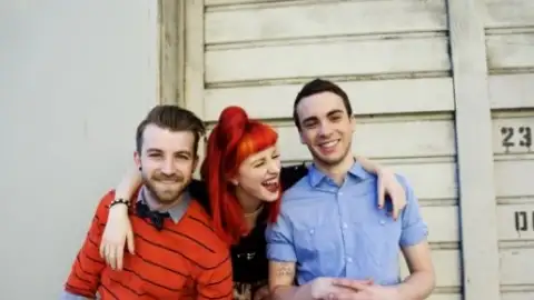 Paramore prepara lançamento de série de faixas até o fim do ano