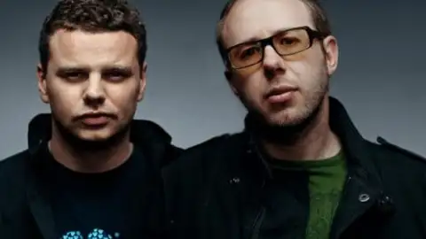 Ouça os maiores clássicos da Dance Music no Vagalume.FM!