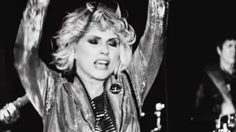 Blondie lança o clipe de "Fun". Veja!
