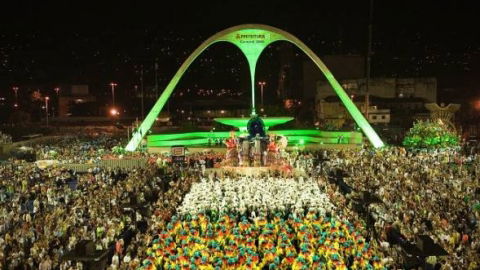 Veja os enredos que as escolas do Rio levarão para a avenida neste segundo dia de desfiles