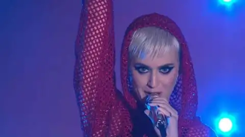 Katy Perry canta "Swish Swish" no The Voice australiano. Veja!