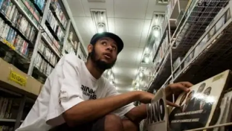 Rap de Criolo e Emicida domina VMB 2011