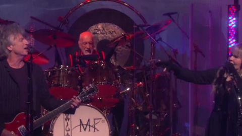 Fleetwood Mac estreia sua nova formação no programa de Ellen DeGeneres. Veja!