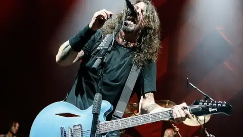 Foo Fighters lançam EP com raridades e covers de Psychedelic Furs e The B-52's. Ouça!