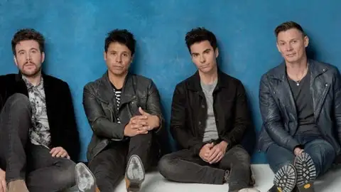 Com "Kind", Stereophonics é a terceira banda de rock seguida a ficar no topo da parada britânica