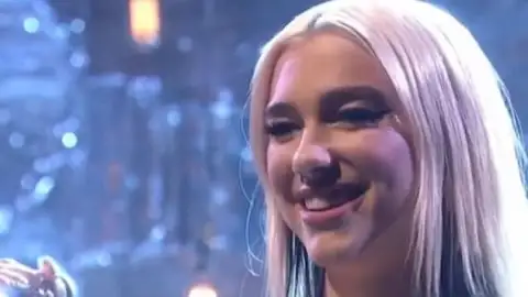 "Don't Start Now" de Dua Lipa estreia no segundo lugar da parada britânica de singles