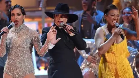Anitta participa da performance de abertura do Grammy Latino 2019. Veja!