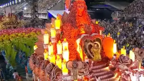 Viradouro é a campeã do carnaval carioca em disputa acirrada