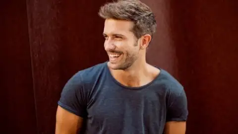 Pablo Alborán faz revelação para fãs: "Sou homossexual e tudo bem"
