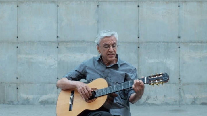 A PRISÃO DE CAETANO VELOSO NARCISO EM FÉRIAS DOCUMENTÁRIO