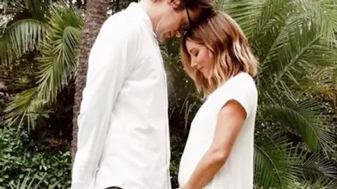 Ashley Tisdale anuncia que está grávida de seu primeiro filho
