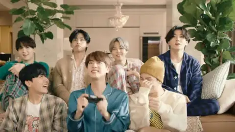 "Life Goes On" do BTS estreia no topo da parada americana de singles e septeto faz história