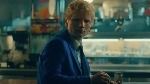 Com "Shivers", Ed Sheeran substitui a si mesmo no topo da parada britânica de singles