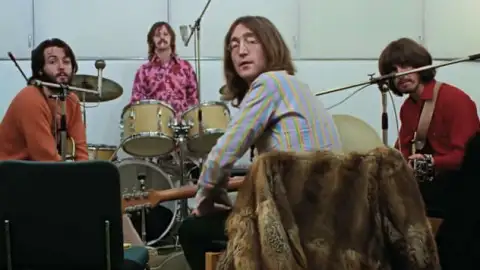 2021 foi um ano especial para os documentários musicais. Conheça alguns dos mais impactantes