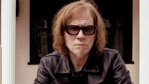 Mark Lanegan, cantor e ex-vocalista dos Screaming Trees, morre aos 57 anos