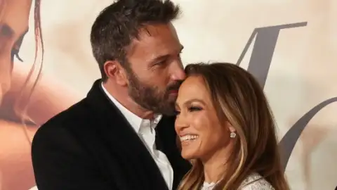 Jennifer Lopez e Ben Affleck estão noivos novamente