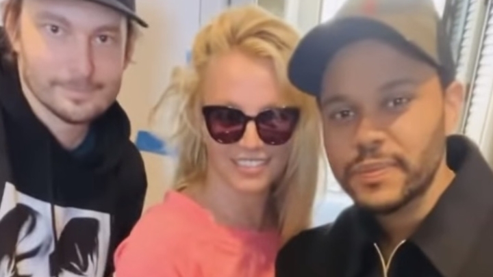 Britney Spears se encontra com The Weeknd e Sam Levinson, diretor da série "Euphoria"