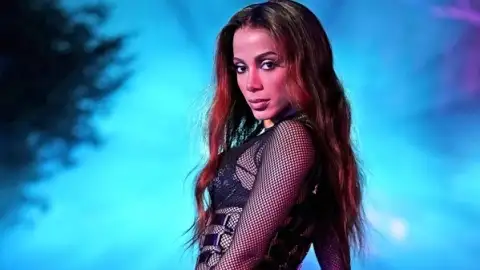 Anitta é indicada ao Grammy de revelação do ano!
