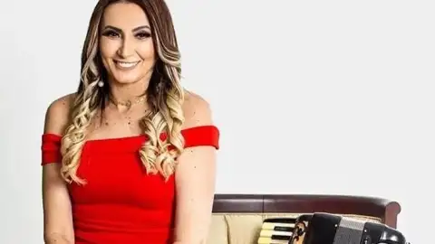 Rita de Cássia, compositora de "Meu Vaqueiro, Meu Peão", morre aos 49 anos