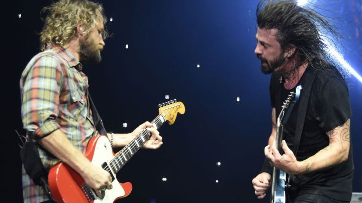 No Brasil para o The Town, Foo Fighters sai para jantar em São Paulo