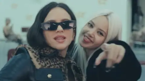 Lisa e Rosalía lançam "NEW WOMAN". Veja o clipe com a letra e tradução!