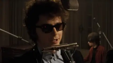 Trailer de cinebiografia de Bob Dylan, mostra "Like A Rolling Stone" sendo criada e mais. Veja!