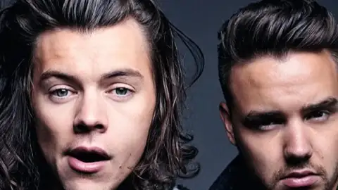 Mãe de Harry Styles faz postagem em memória a Liam Payne: "Apenas um menino"