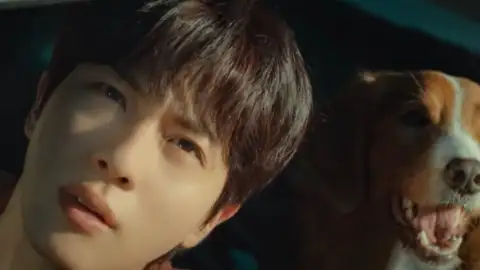 Jin lança "Running Wild" com clipe oficial. Veja com letra e tradução!