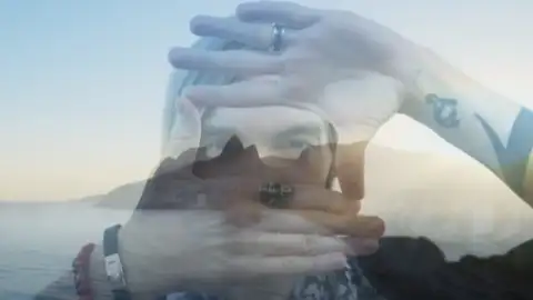 The Calling lança clipe gravado no Rio de Janeiro. Veja "Stand Up Now" com letra e tradução