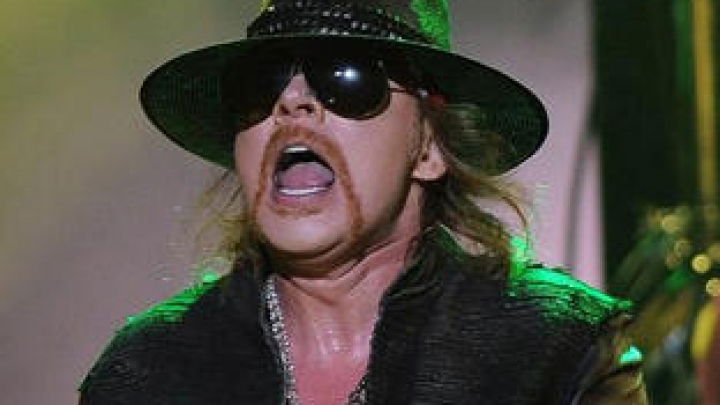 Sweet Child O' Mine (tradução) - Guns N' Roses - VAGALUME