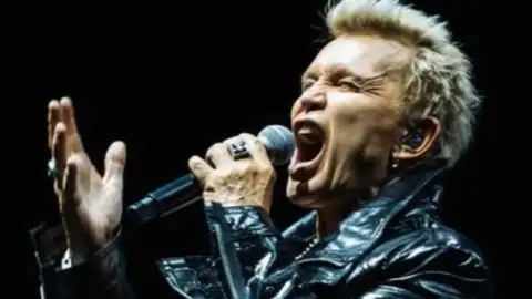 Billy Idol anuncia shows no Brasil para novembro deste ano